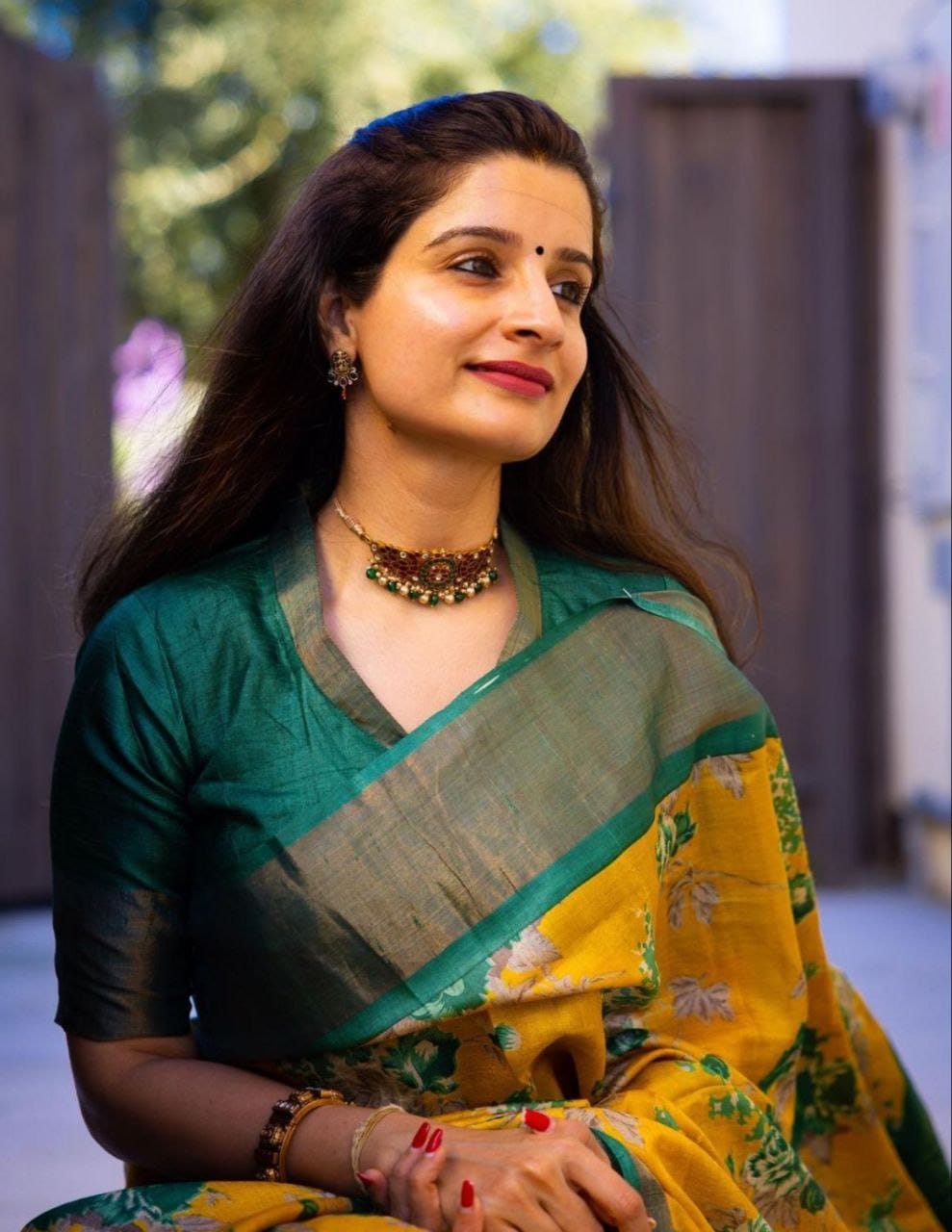 MG 496 Linen Gold Jari Digital Printed Designer Saree Wholesalers In Delhi